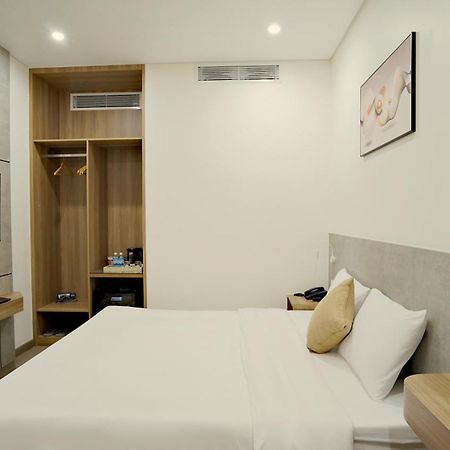 Thanh Thuy Hotel Буонметхуот Екстер'єр фото