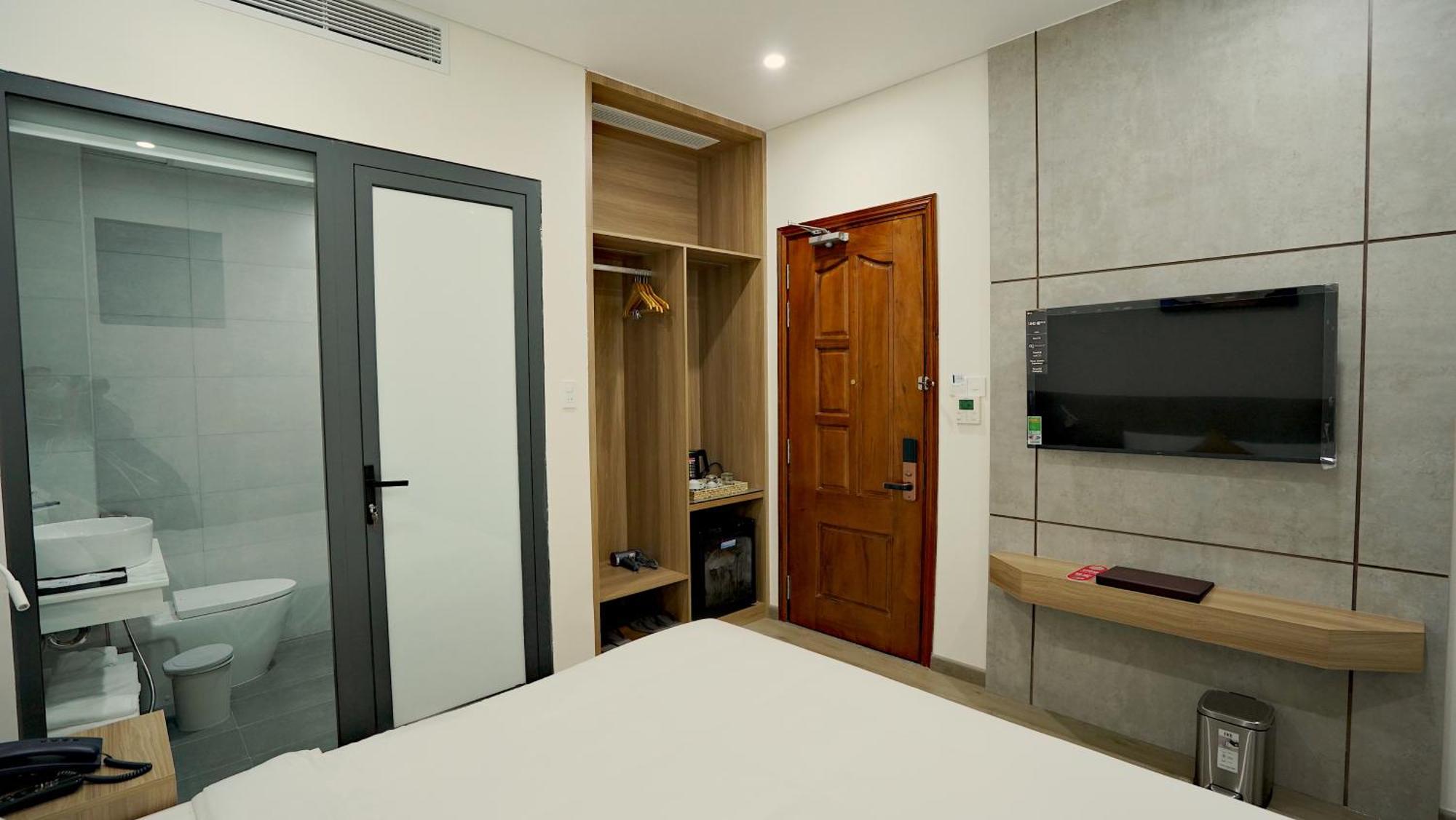 Thanh Thuy Hotel Буонметхуот Екстер'єр фото